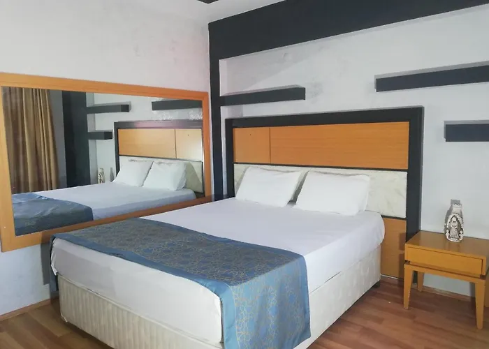 Uenaten Otel