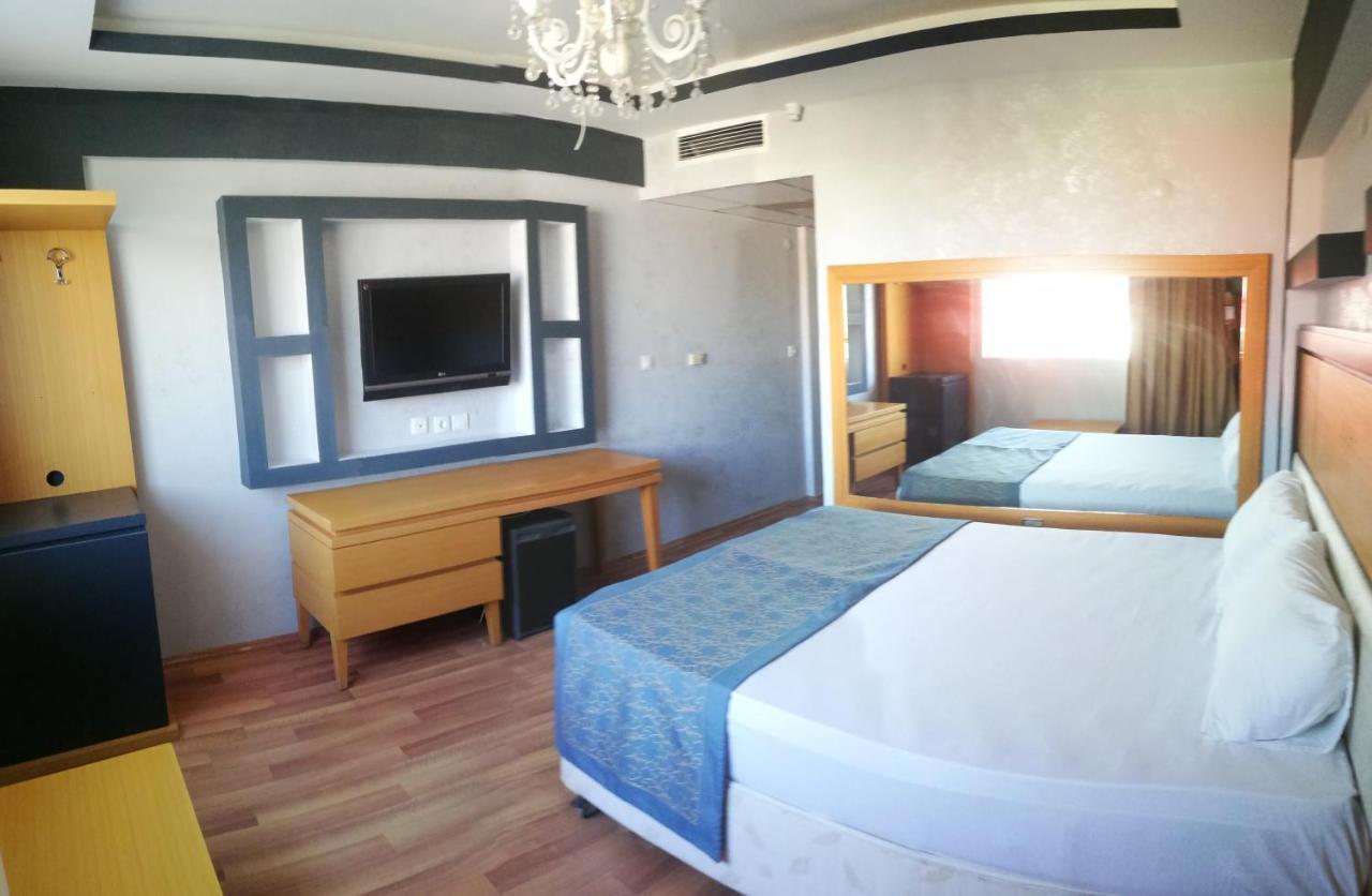 Uenaten Готель 4*