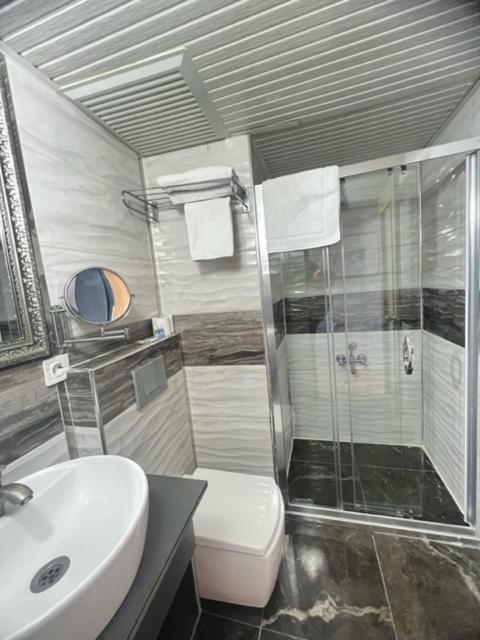 Uenaten Готель 4*